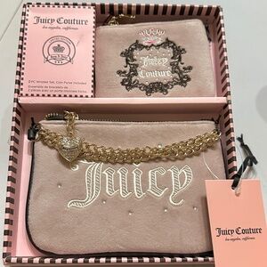 JUICY COUTURE Heritage Pink Velour Wristlet Pouch And Coin Purse Set NWT
